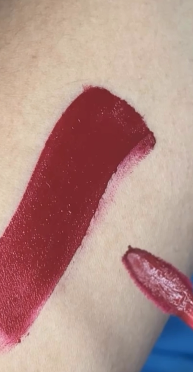 Lipstick Bite me